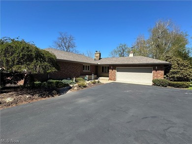 Beach Home For Sale in Ashtabula, Ohio