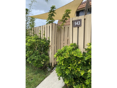 Beach Townhome/Townhouse For Sale in West Palm Beach, Florida