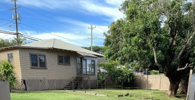 Beach Commercial Sale Pending in Makawao, Hawaii