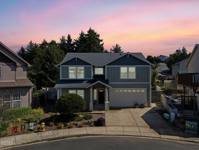 Beach Home For Sale in Newport, Oregon