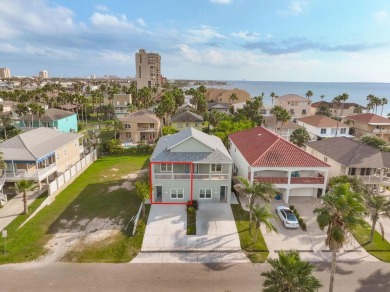 Beach Townhome/Townhouse For Sale in South Padre Island, Texas