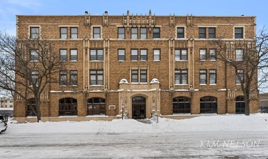 Beach Condo For Sale in Muskegon, Michigan