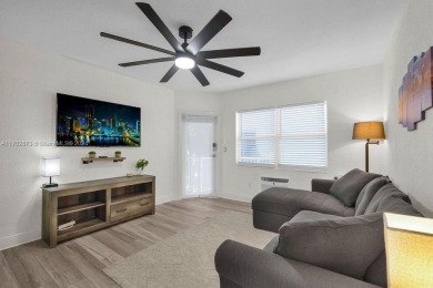 Beach Condo For Sale in Miami Beach, Florida