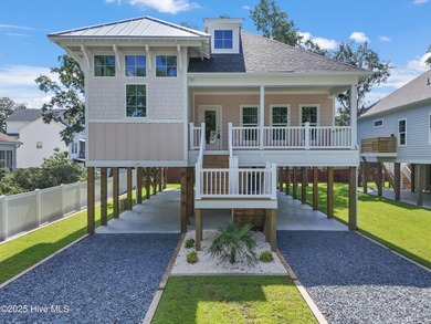 Beach Home For Sale in Oak Island, North Carolina