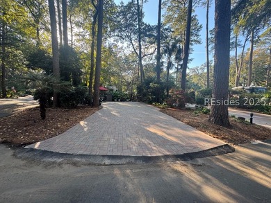 Beach Lot For Sale in Hilton Head Island, South Carolina