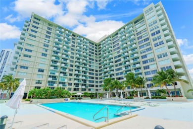 Beach Condo For Sale in Miami Beach, Florida