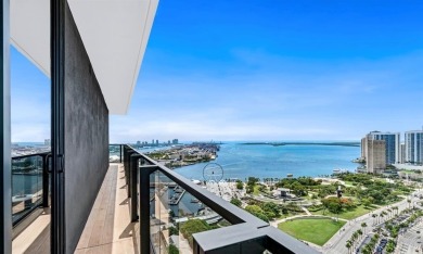 Beach Condo For Sale in Miami, Florida