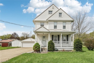 Beach Home For Sale in Ashtabula, Ohio