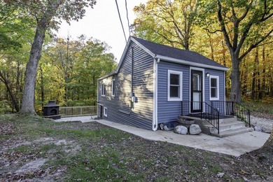 Beach Home Active Under Contract in Winthrop Harbor, Illinois