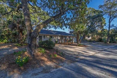 Beach Home For Sale in Edisto Island, South Carolina