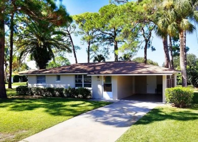 Beach Townhome/Townhouse For Sale in Venice, Florida