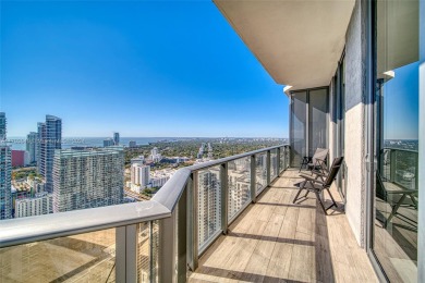 Beach Condo For Sale in Miami, Florida