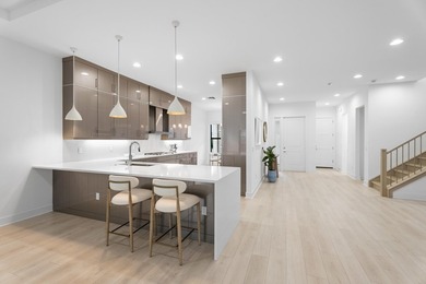 Beach Home For Sale in Palm Beach Gardens, Florida