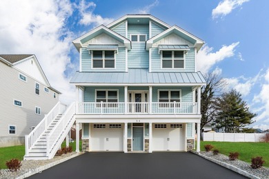 Beach Home For Sale in Atlantic Highlands, New Jersey