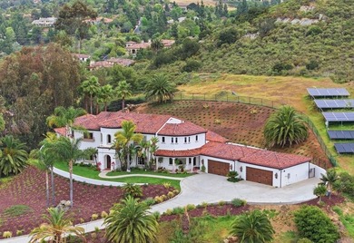 Beach Home For Sale in Encinitas, California