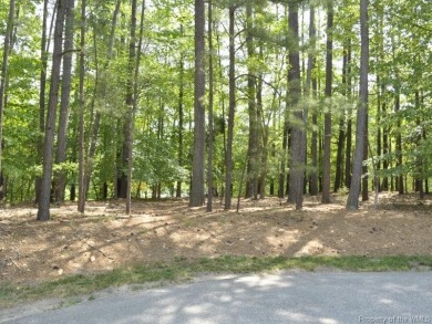 Beach Lot Sale Pending in Williamsburg, Virginia