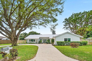 Beach Home Sale Pending in Boynton Beach, Florida