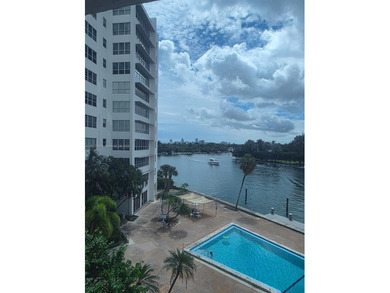 Beach Condo For Sale in Bay Harbor Islands, Florida