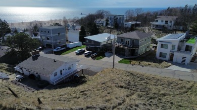 Beach Lot For Sale in Grand Haven, Michigan
