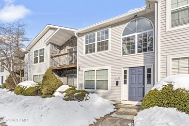 Beach Condo For Sale in Tinton Falls, New Jersey