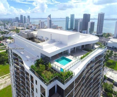 Beach Condo For Sale in Miami, Florida