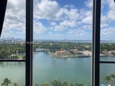 Beach Condo For Sale in Miami Beach, Florida