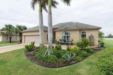 Beach Home For Sale in Laguna Vista, Texas