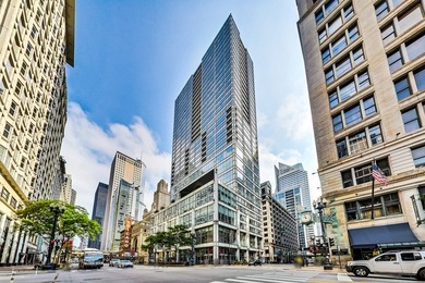Beach Condo For Sale in Chicago, Illinois