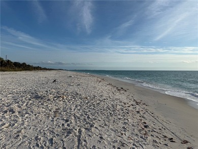 Beach Lot For Sale in Captiva, Florida