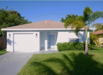 Beach Home For Sale in Delray Beach, Florida