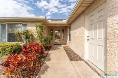 Beach Townhome/Townhouse For Sale in Laguna Vista, Texas