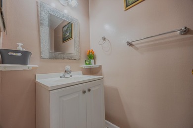 Beach Townhome/Townhouse For Sale in West Palm Beach, Florida