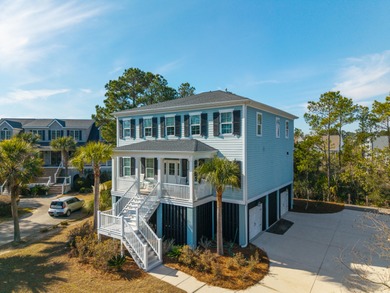 Beach Home For Sale in Mount Pleasant, South Carolina