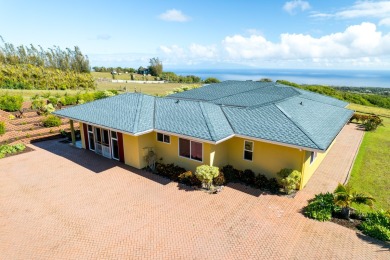 Beach Home For Sale in Hawi, Hawaii
