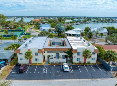 Beach Condo For Sale in Indian Rocks Beach, Florida