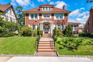 Beach Home Sale Pending in Flushing, New York