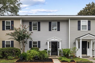 Beach Townhome/Townhouse For Sale in Mount Pleasant, South Carolina