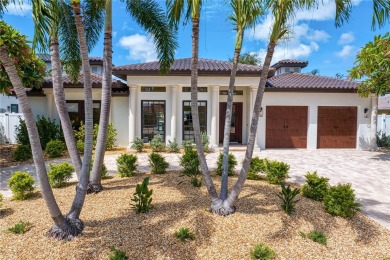 Beach Home Sale Pending in St. Petersburg, Florida