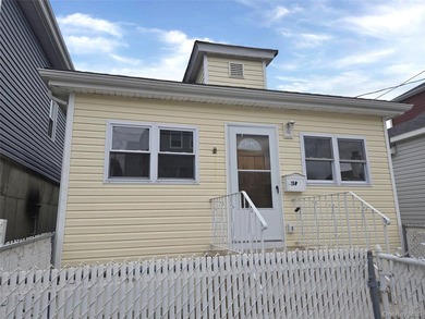 Beach Home For Sale in Broad Channel, New York
