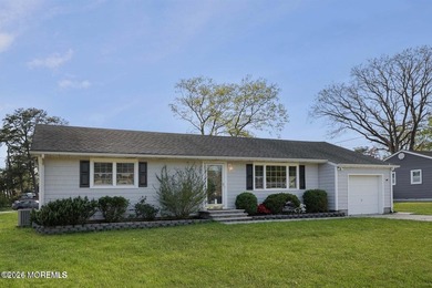Beach Home For Sale in Toms River, New Jersey