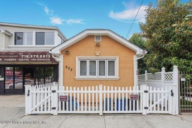 Beach Home Sale Pending in Staten Island, New York