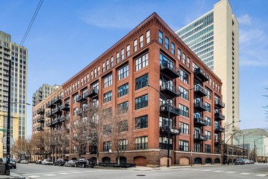 Beach Condo For Sale in Chicago, Illinois
