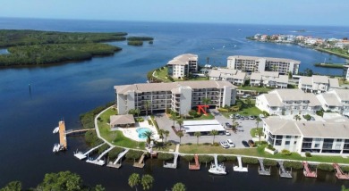 Beach Condo For Sale in Port Richey, Florida