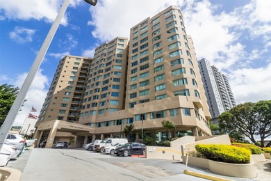 Beach Condo For Sale in Honolulu, Hawaii