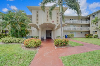 Beach Condo For Sale in Lake Worth, Florida