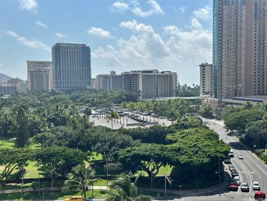 Beach Condo For Sale in Honolulu, Hawaii