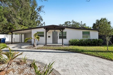 Beach Home Sale Pending in St. Petersburg, Florida