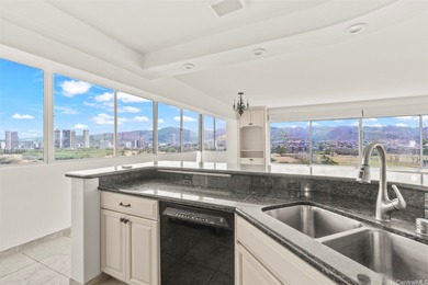 Beach Condo For Sale in Honolulu, Hawaii