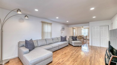 Beach Condo For Sale in Margate, New Jersey