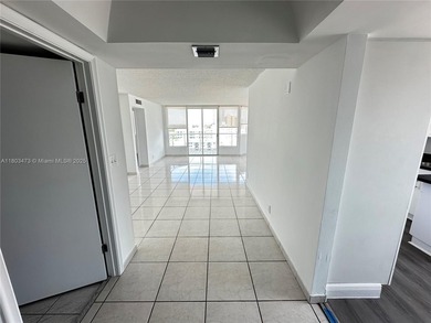 Beach Condo For Sale in Miami Beach, Florida